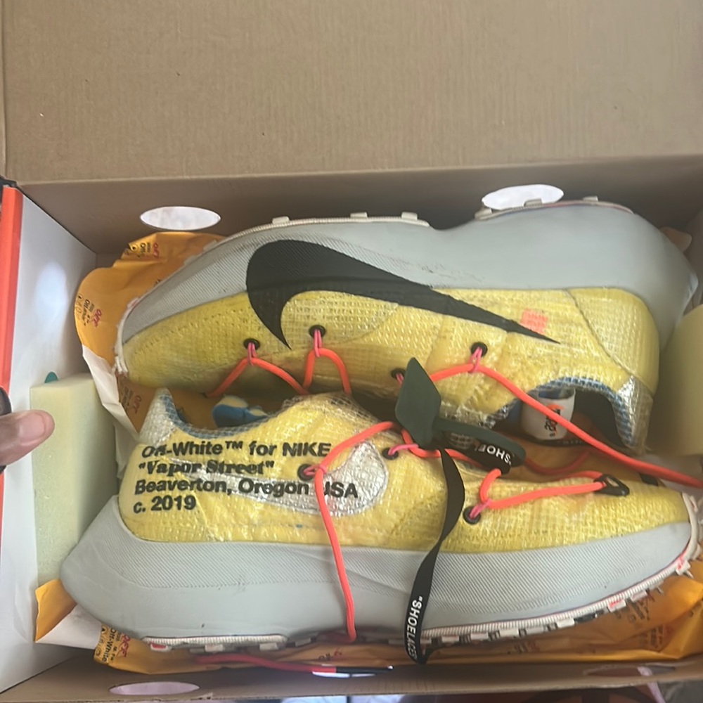 Off white vapors